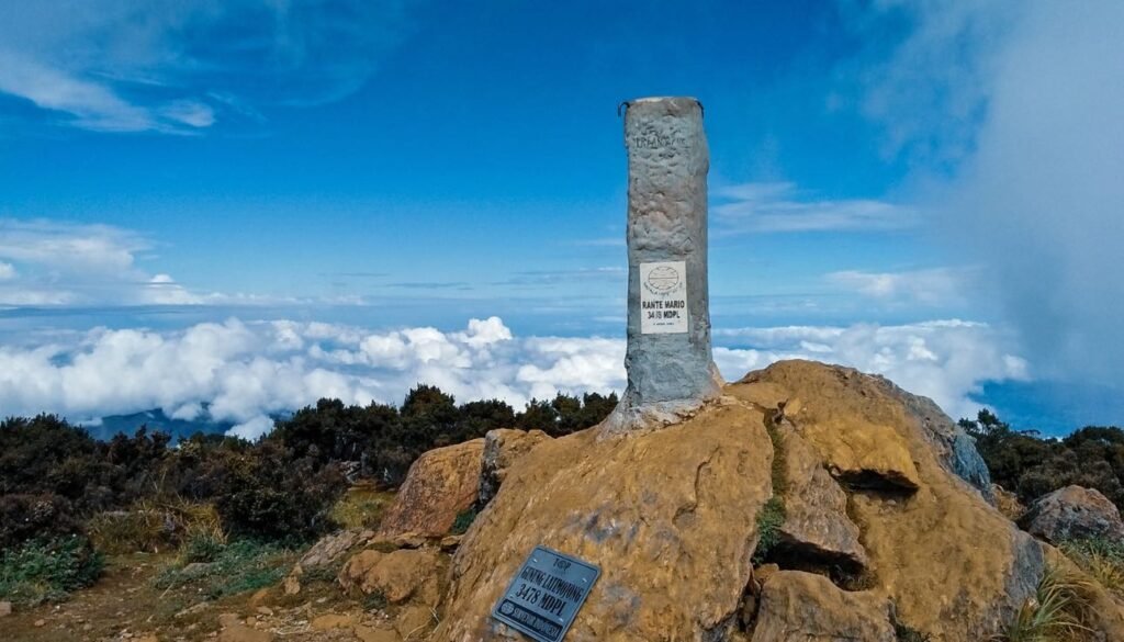 Latimojong: Menyentuh Langit Sulawesi
