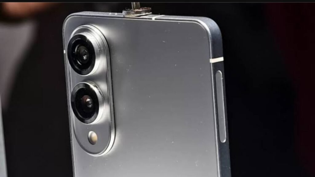 Samsung Galaxy S25 Edge Rilis, Sentil iPhone yang Berat Samsung Galaxy S25 Edge (.inet)