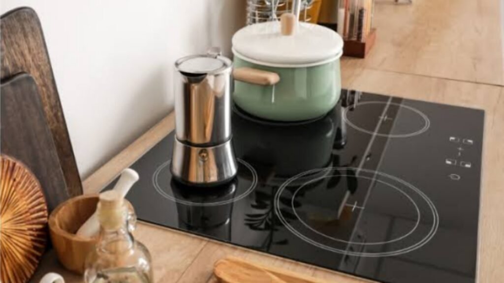 Ilustrasi perbedaan kompor induksi dan kompor listrik (.inet)