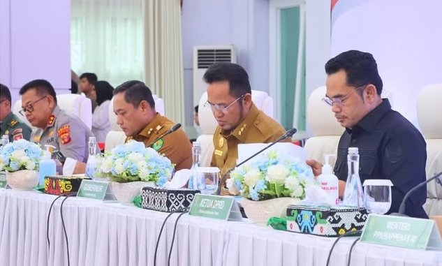 DBH Kaltim Anjlok, DPRD Tekankan Efisiensi dan Prioritas Musrenbang) RPJMD 2025–2029 dan RKPD 2026 yang digelar di Pendopo Odah Etam, Senin (5/5/2025).