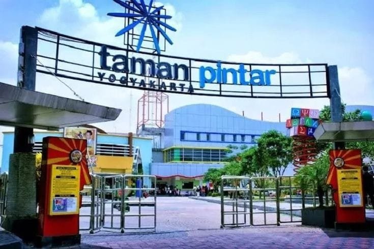 Wisata Edukasi Anak Paling Seru di Indonesia Taman Pintar Yogyakarta wisata edukasi anak di Indonesia