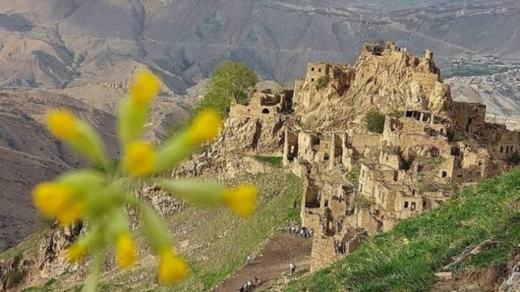 Ilustrasi Gamsutl 'kota mati' yang jadi daya tarik wisatawan (.inet)