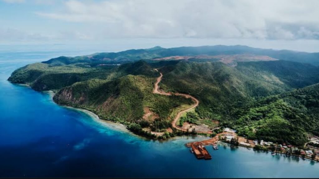 Ilustrasi polemik tambang nikel di Raja Ampat (.inet)